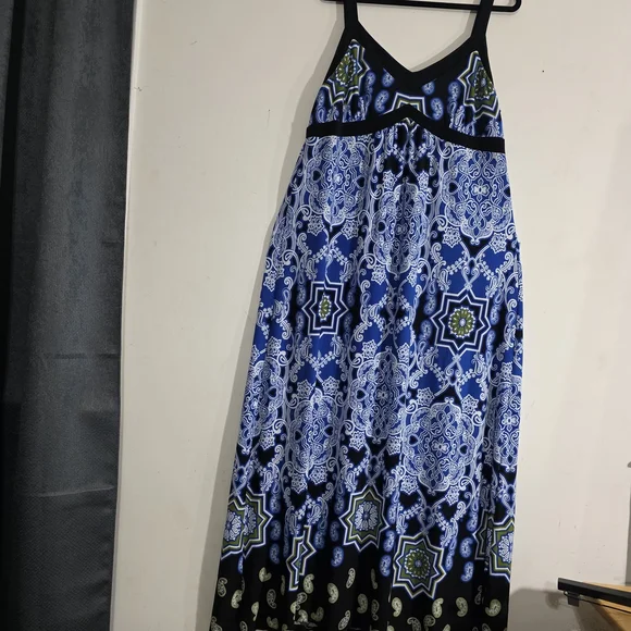 Apt. 9 Blue and Black Patterned Maxi Dress - Picture 3 of 9